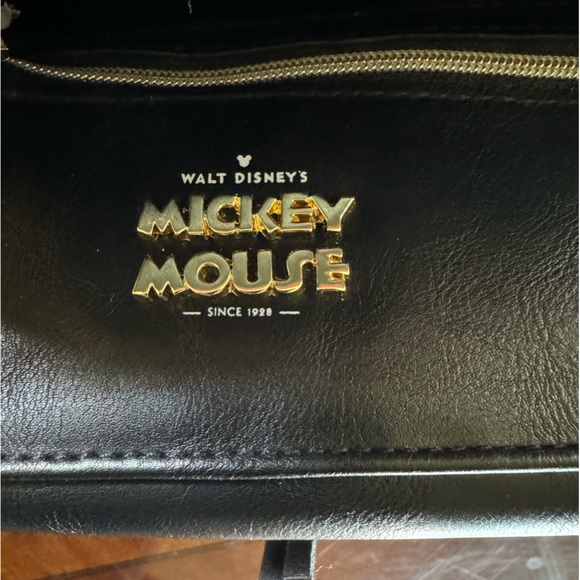Bioworld Disney Mickey mouse wallet - Picture 6 of 6